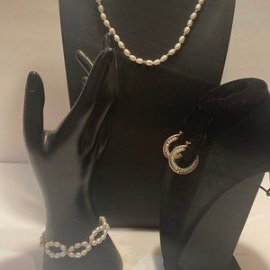 Vintage Gorgeous 14K Gold and Pearl Necklace, Bracelet, and Earrings Set, Marked